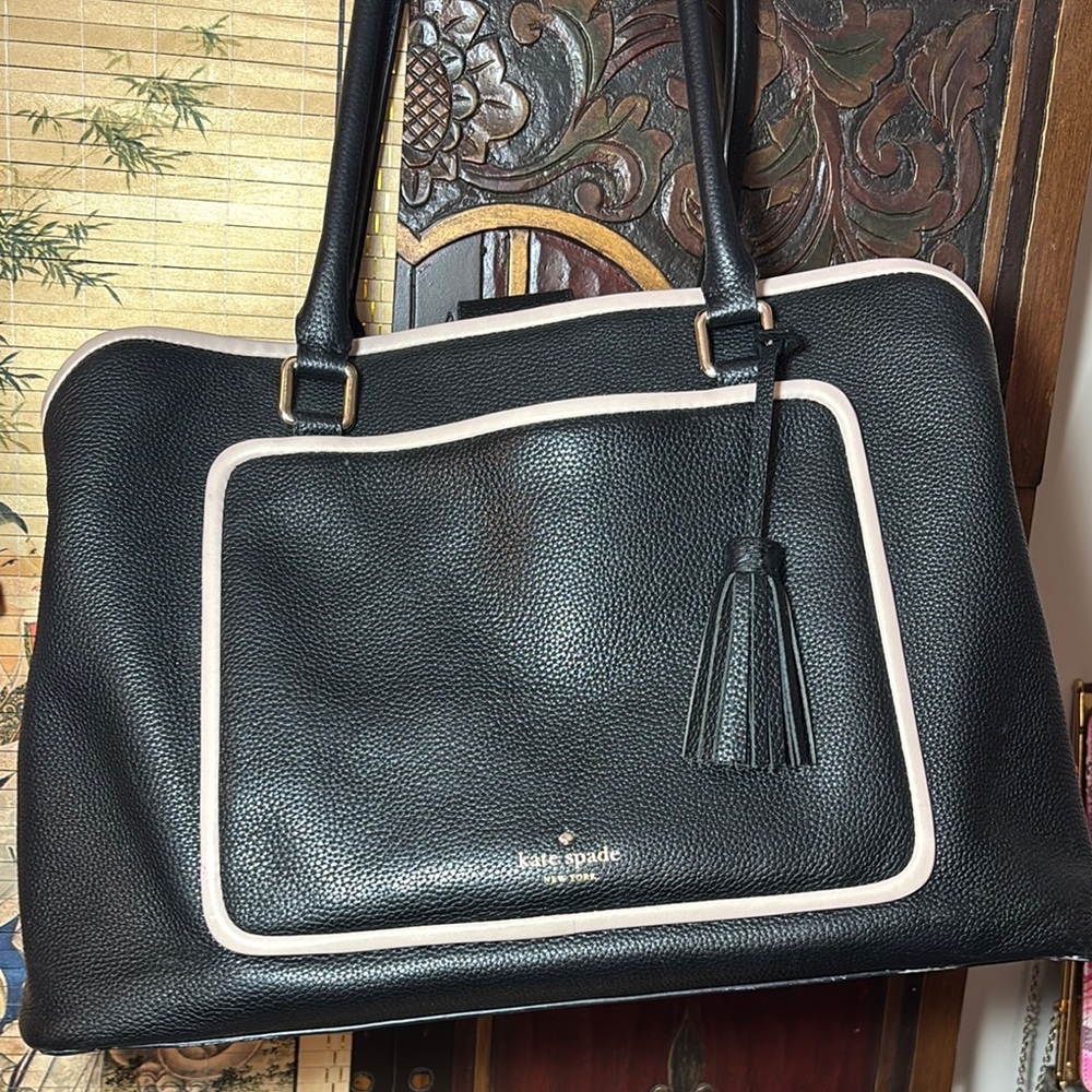 Kate Spade Leather Tote Bag Black w Cream Padded Central Zip 16”Lx10.75”Hx6”W